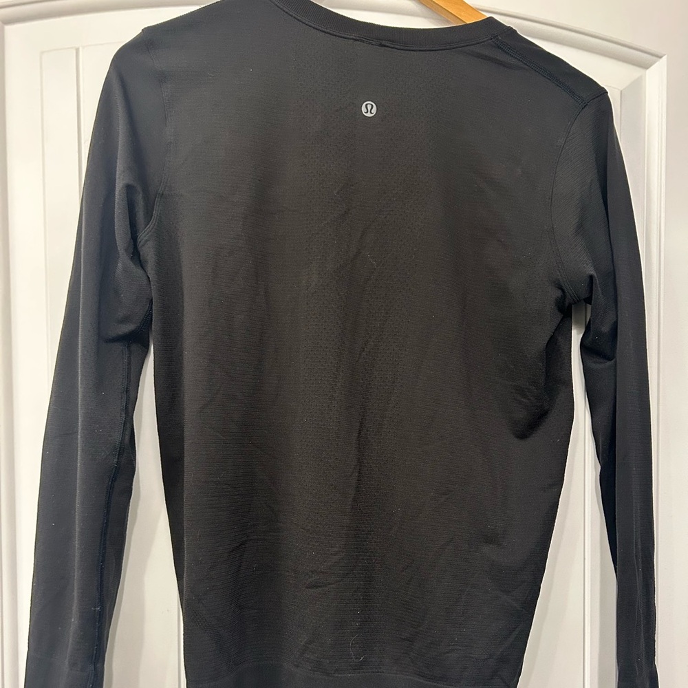 Lululemon Swiftly Tech Long Sleeve